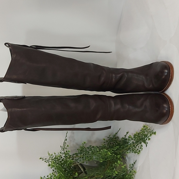 Coach Selena Brown Leather Block Heel Tassel Tall Almond Toe Boot 7B - Picture 5 of 12